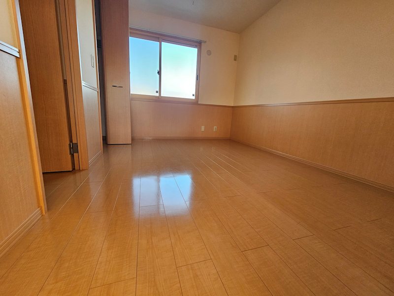 ヨーロピアン林B棟 ベッドルーム