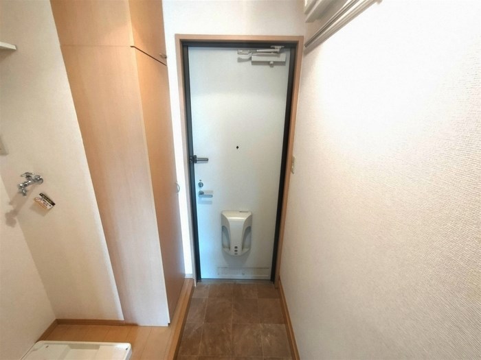 シャトレー 玄関