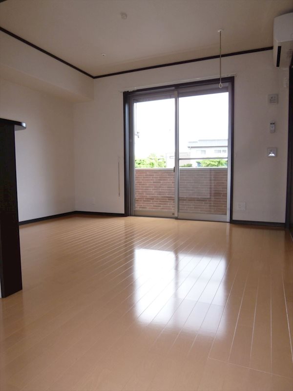 コンフォート三山 リビング