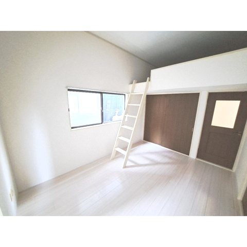 プレステージ大胡１ リビング