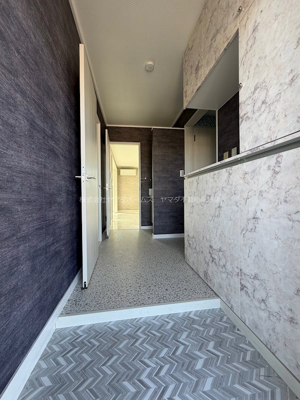 ロビンソンハイツ八千代 玄関