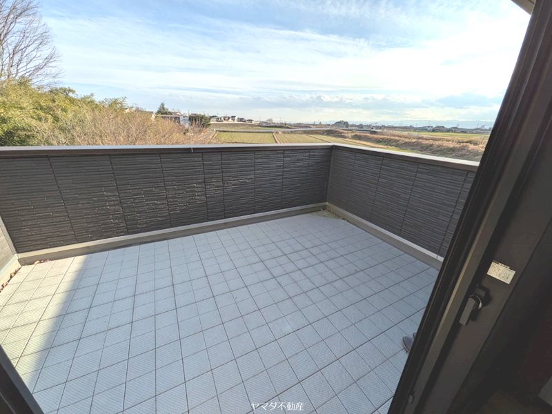 前橋市女屋町貸家 ベランダ