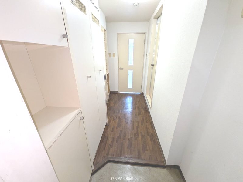 前橋ユーアイビル 玄関