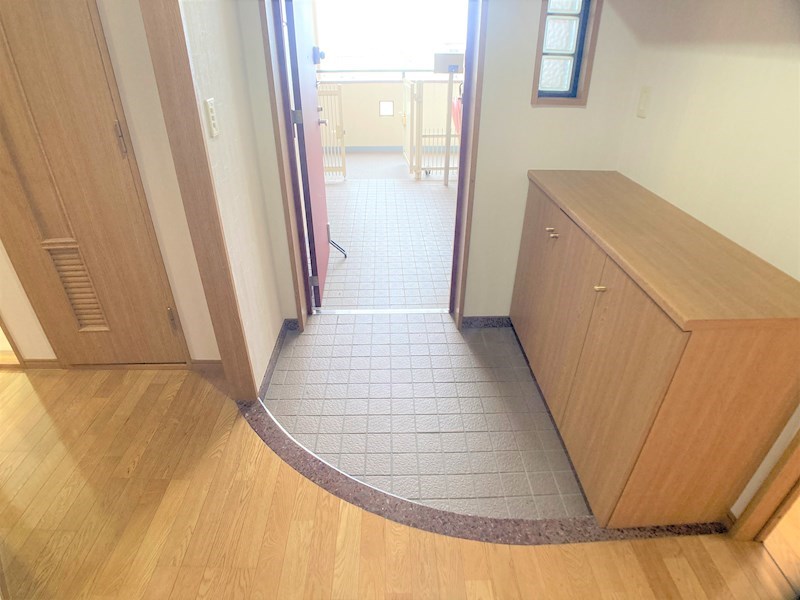 T-one MIYAHARA　West B  玄関