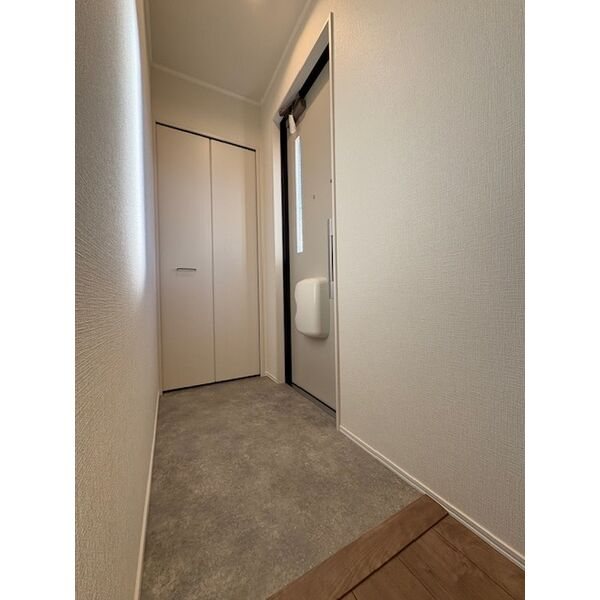 メゾン ド ルミナス 玄関