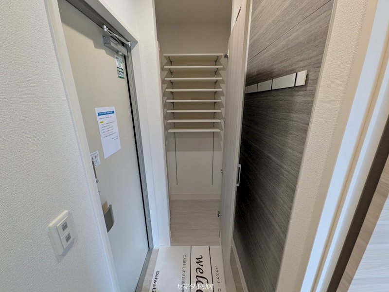 D-ROOM古市町 玄関