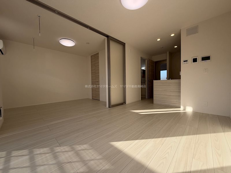 ハイトラスト リビング