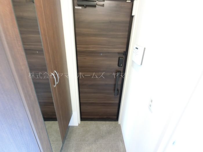 シュシュポルト 玄関