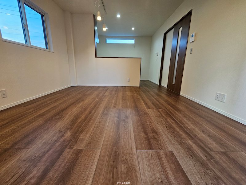 エステートハウス 福島町D リビング