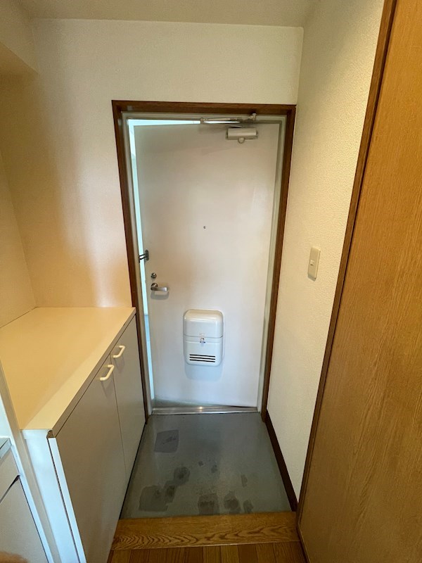 ハイムセキヤ 玄関