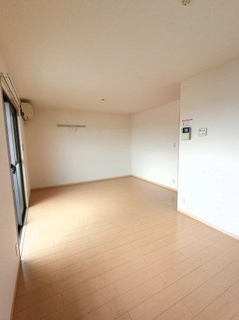 メゾンプレジールA リビング