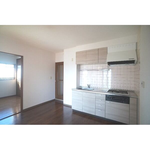 オ―ネストマンション キッチン