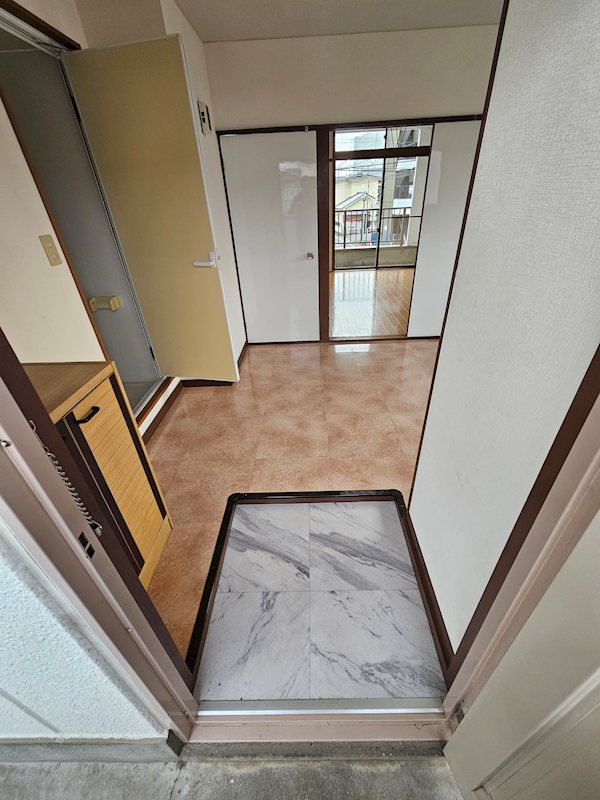 塚田ハイツ 玄関