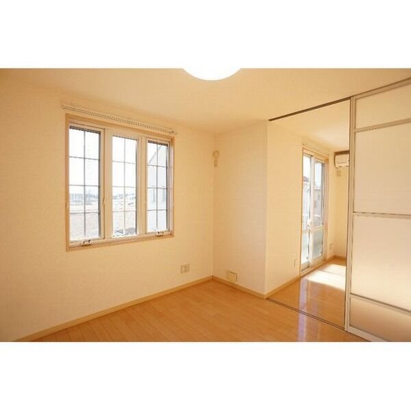 エーデル青葉 ベッドルーム