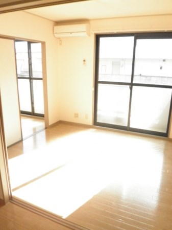 パストラルA リビング