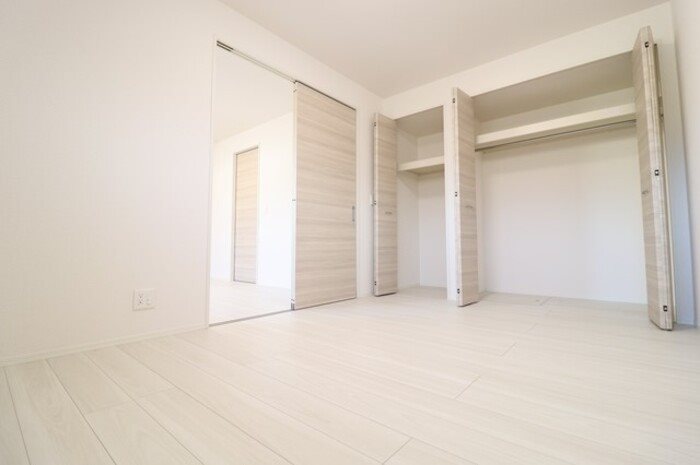 ルミナスプレイス ベッドルーム