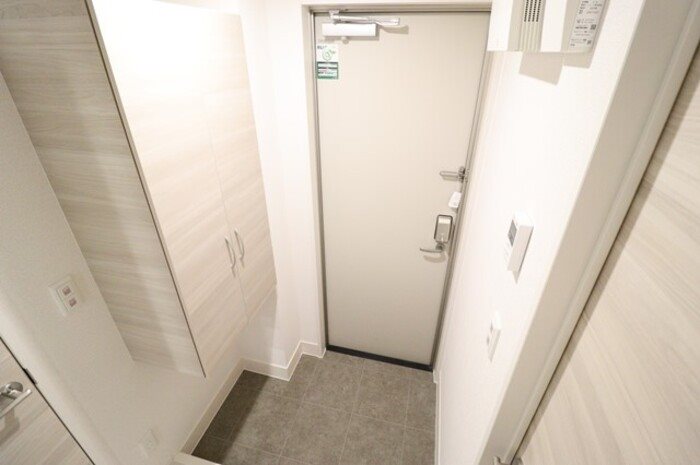 ルミナスプレイス 玄関