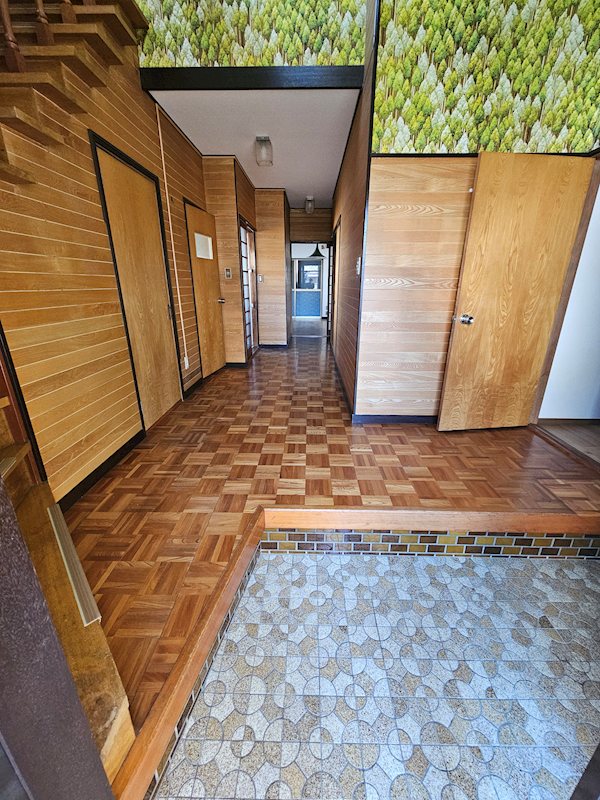 ベルウッド箱田 玄関