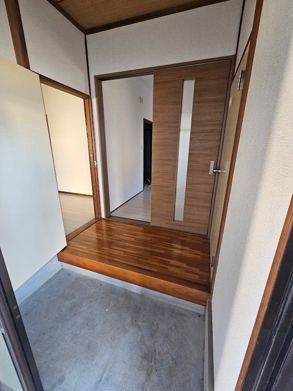 真下貸住宅 玄関
