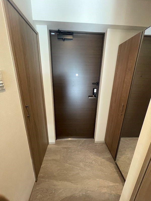 グラン・ルポ高崎 玄関