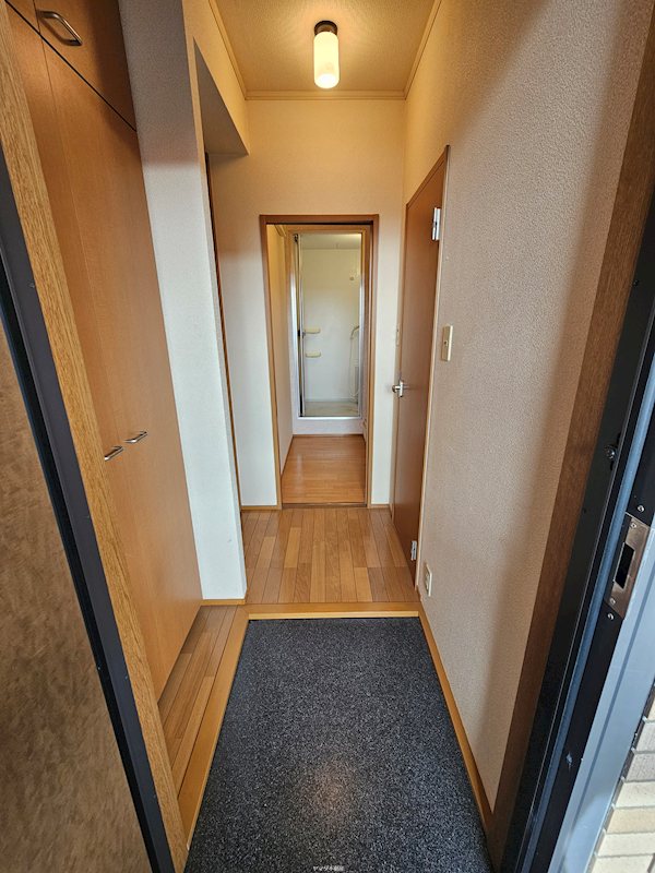 レトア絹香A 玄関