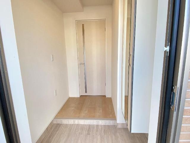 ルピナスＡ 玄関