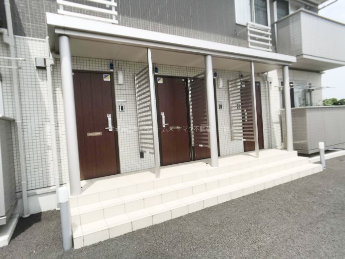 オペラハウス野中 玄関