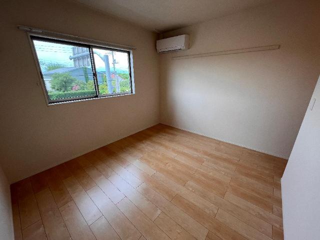 オレンジハウス ベッドルーム