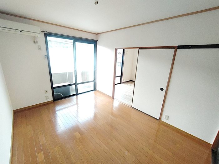 セジュール藤塚A リビング