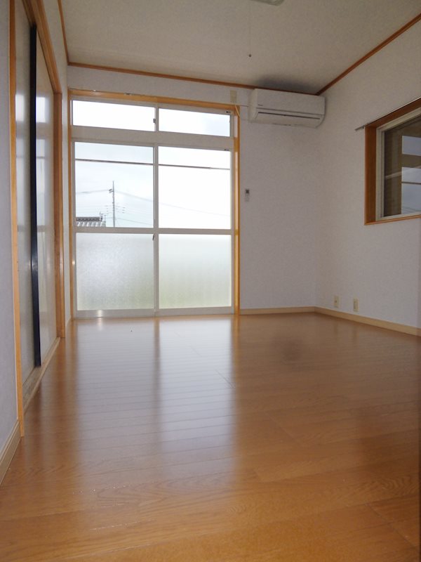 タウンハイツ川曲 リビング