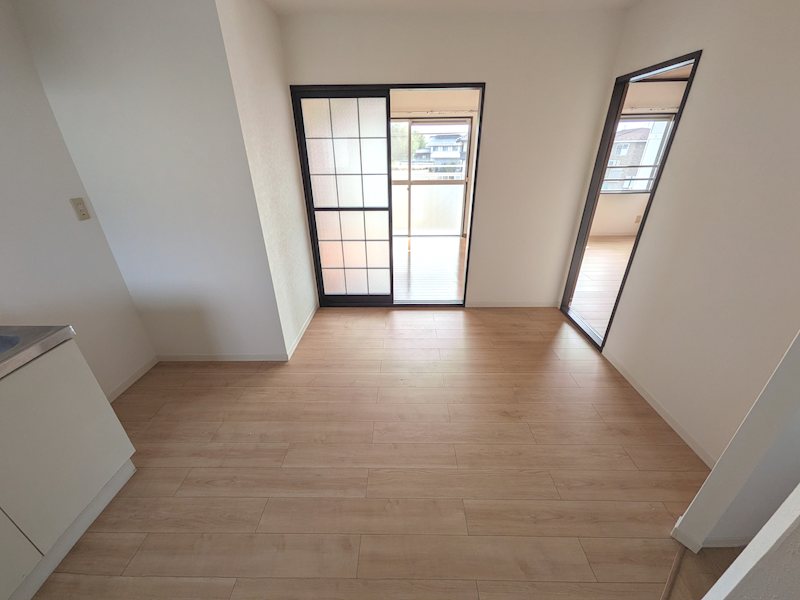 エステートなかざとF 玄関