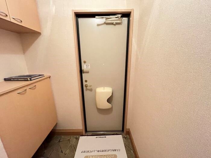 ローズコートA 玄関