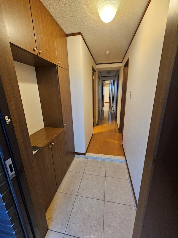 ローズガーデン前橋 玄関