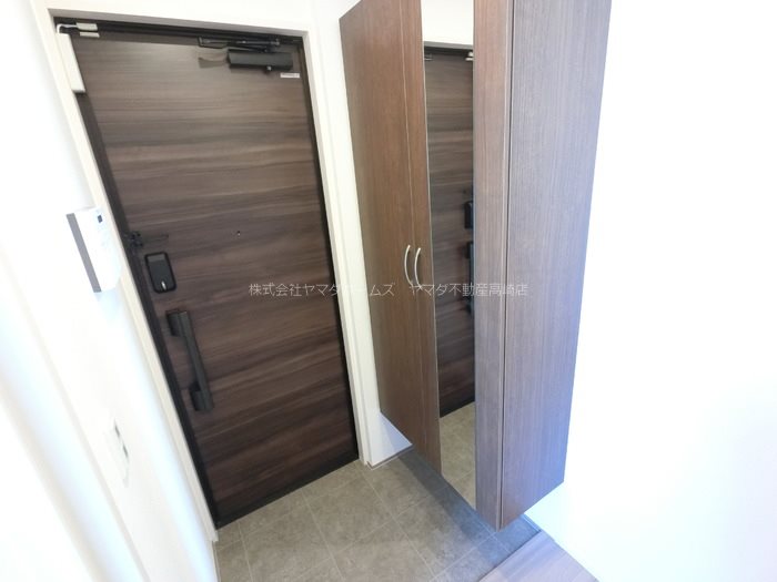 シュシュポルト 玄関