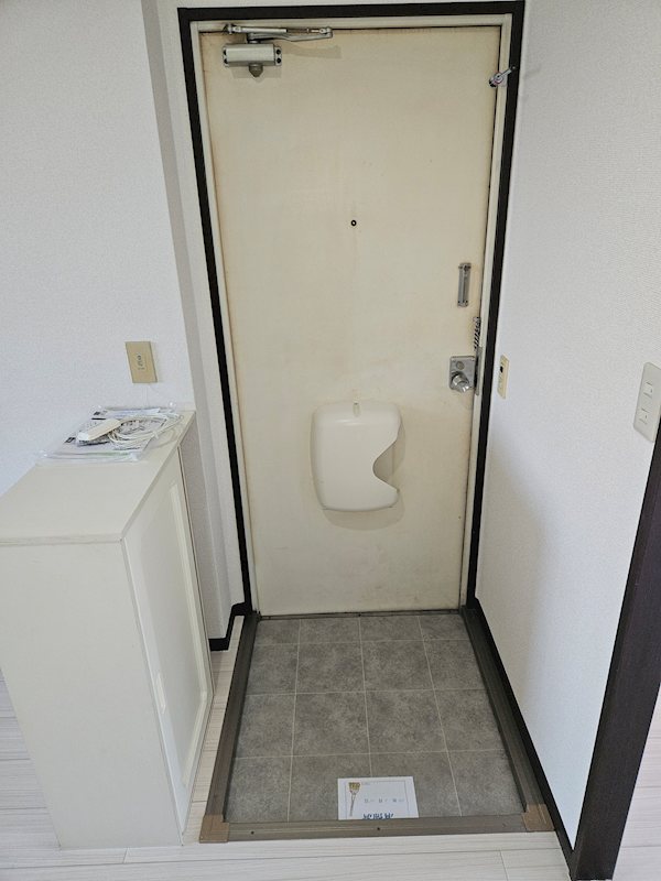 ハイツウィンディア 玄関