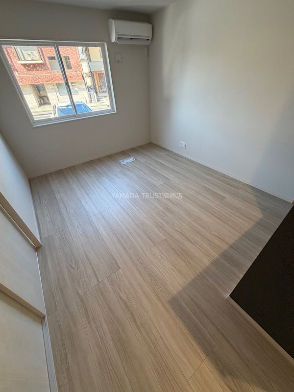 リーブス大橋 リビング