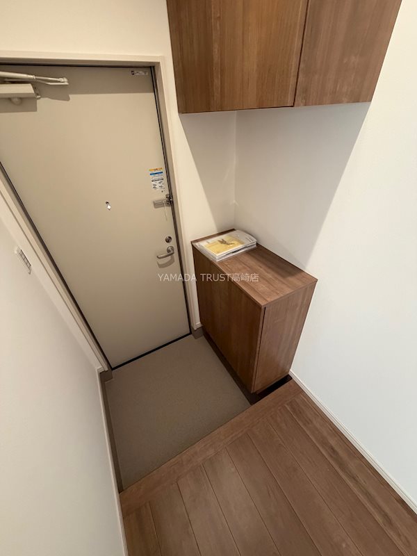 リーブス大橋 玄関