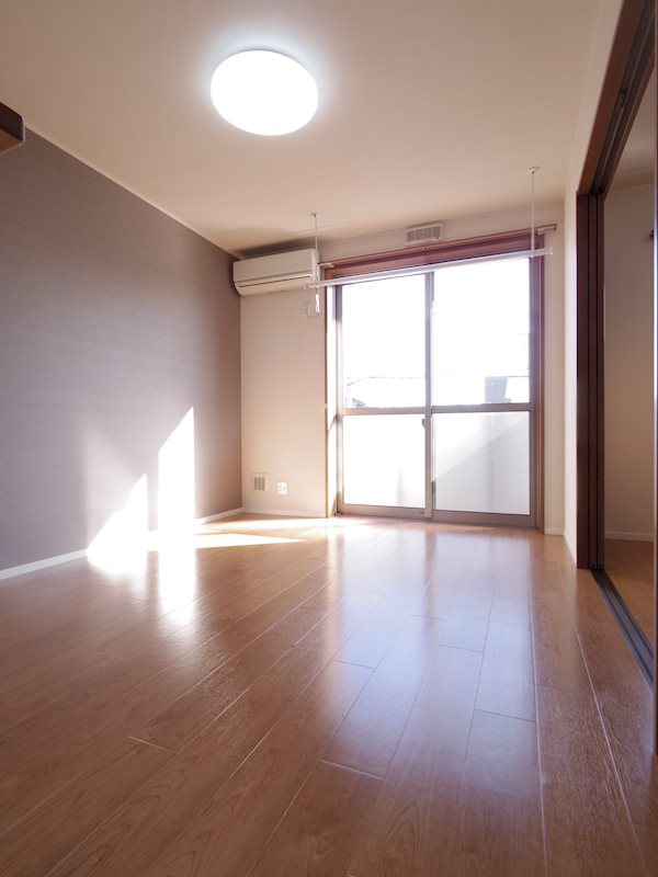 サニーハウス下之城 リビング