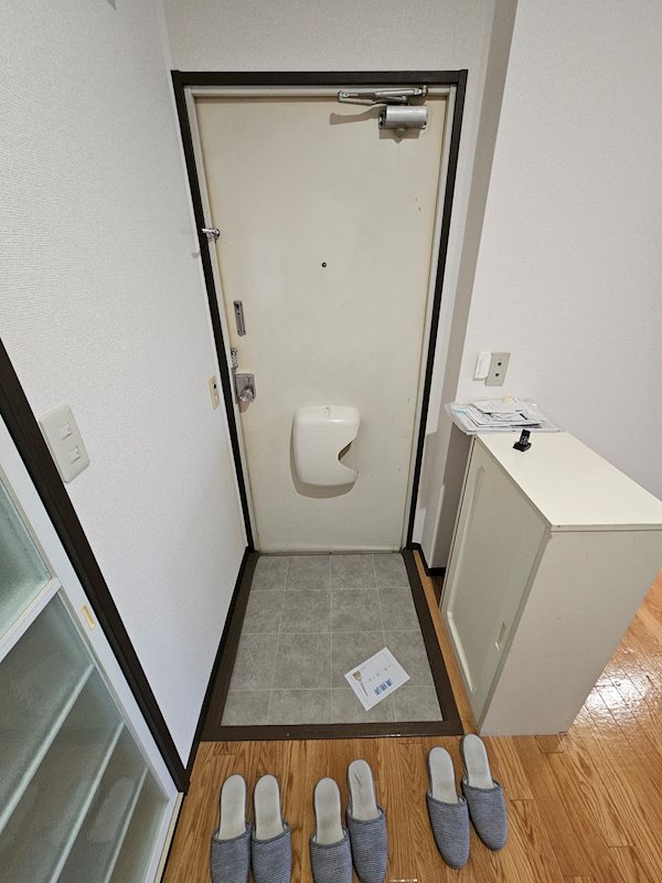 ハイツウィンディア 玄関