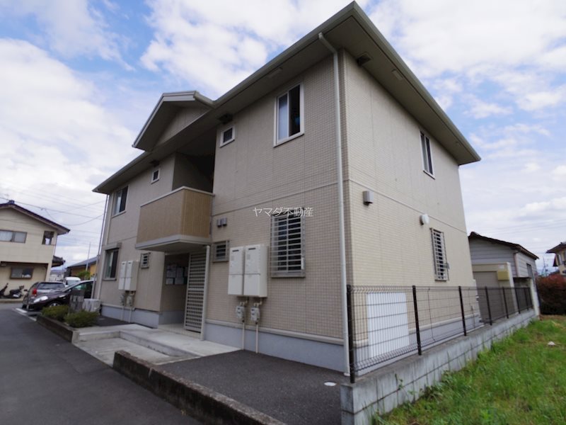 ア・プリオリ 外観写真