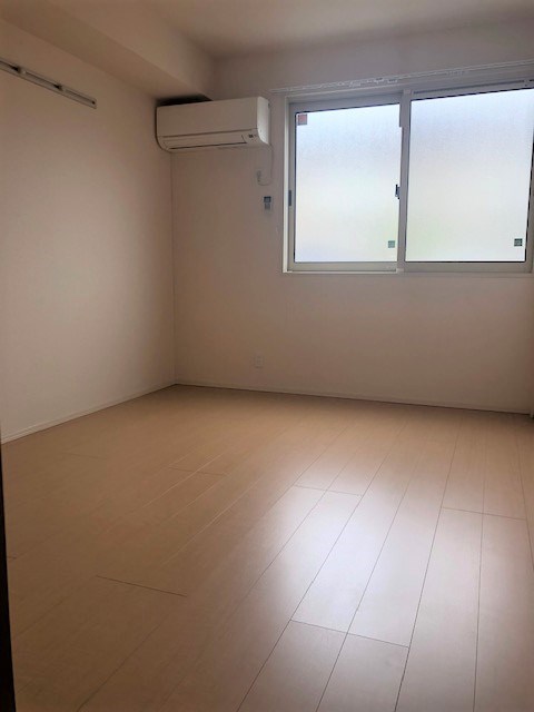 メゾンドボヌール ベッドルーム