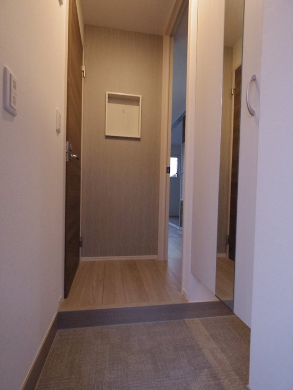 エタルナ江木 玄関