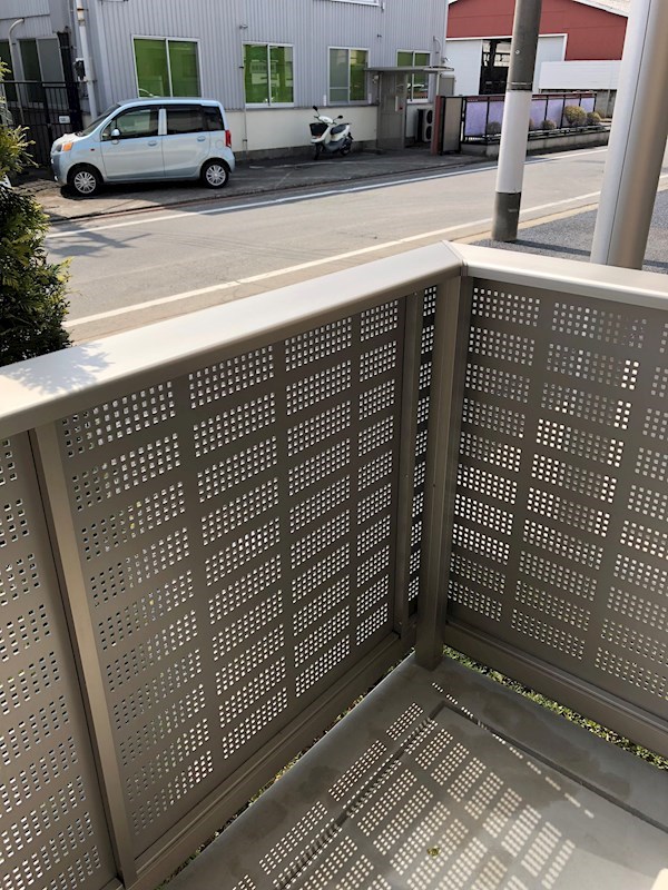 キャッツアイ ベランダ