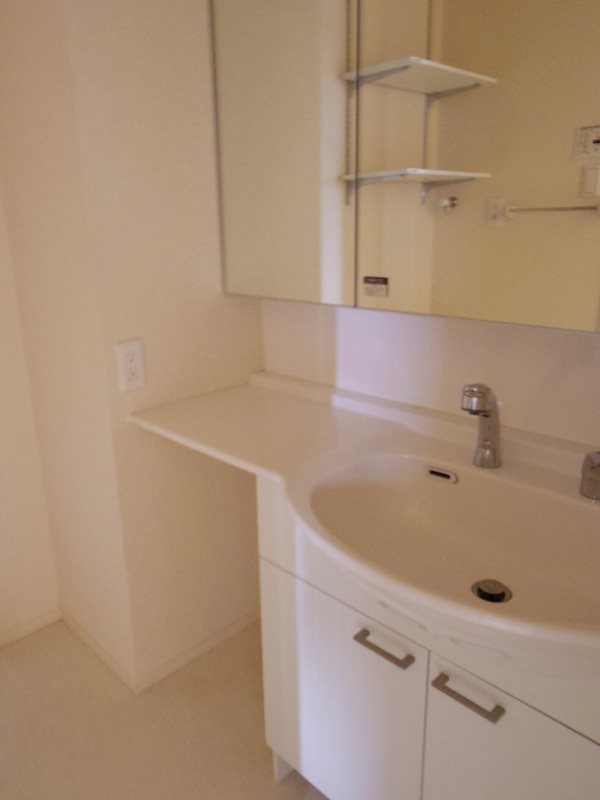 ブライトガーデンA ベッドルーム