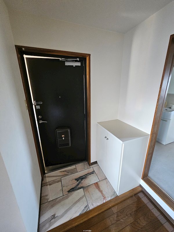 清水第三マンション 玄関