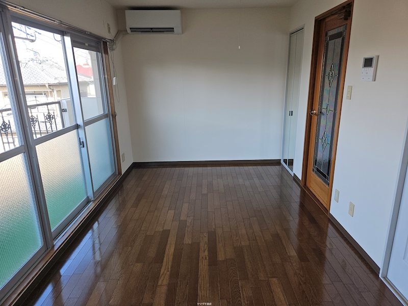 清水第三マンション リビング