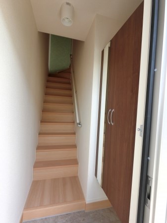 ノーブルメゾンB 玄関