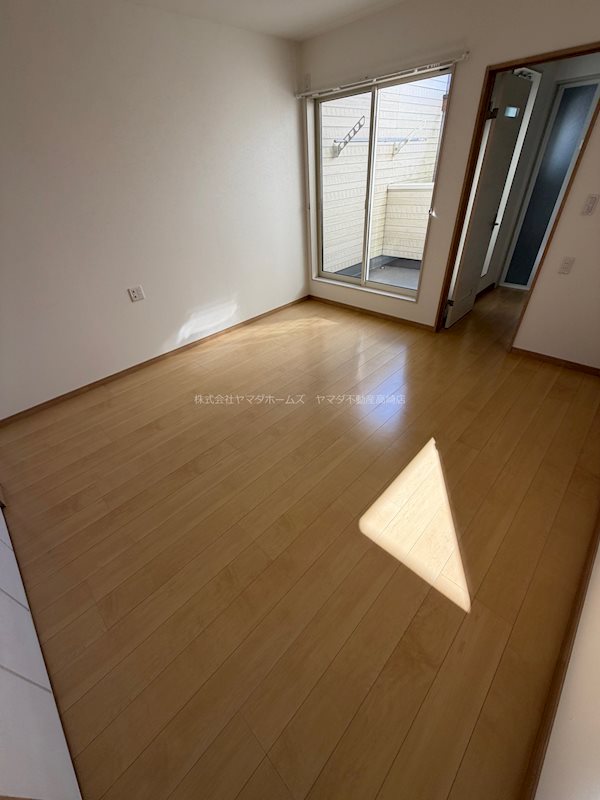 Arnadia ベッドルーム