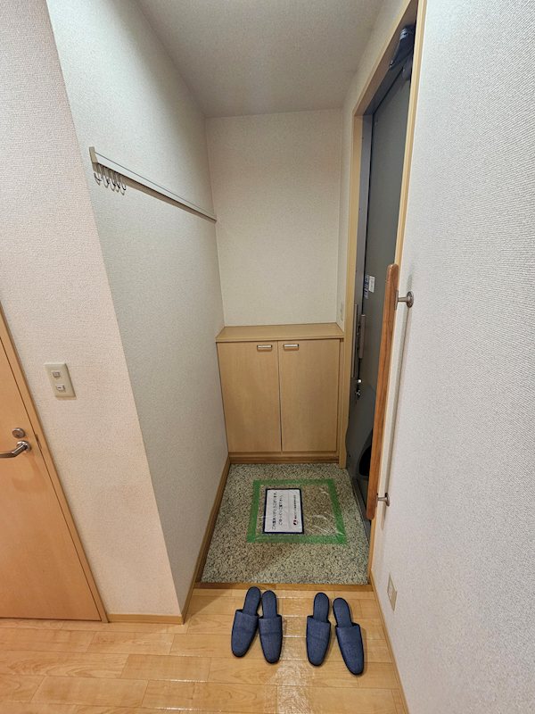 クレシェンテ 玄関