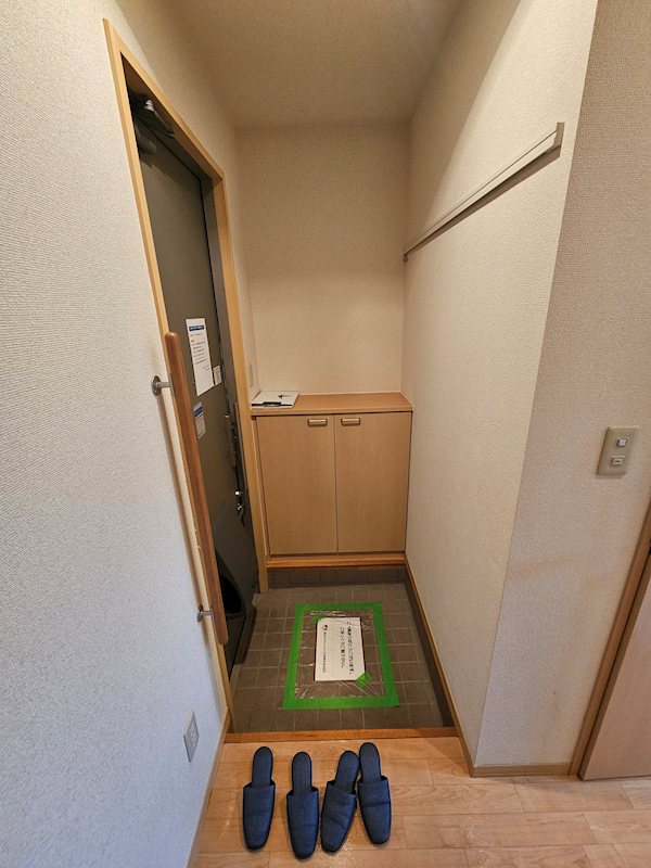 クレシェンテ 玄関